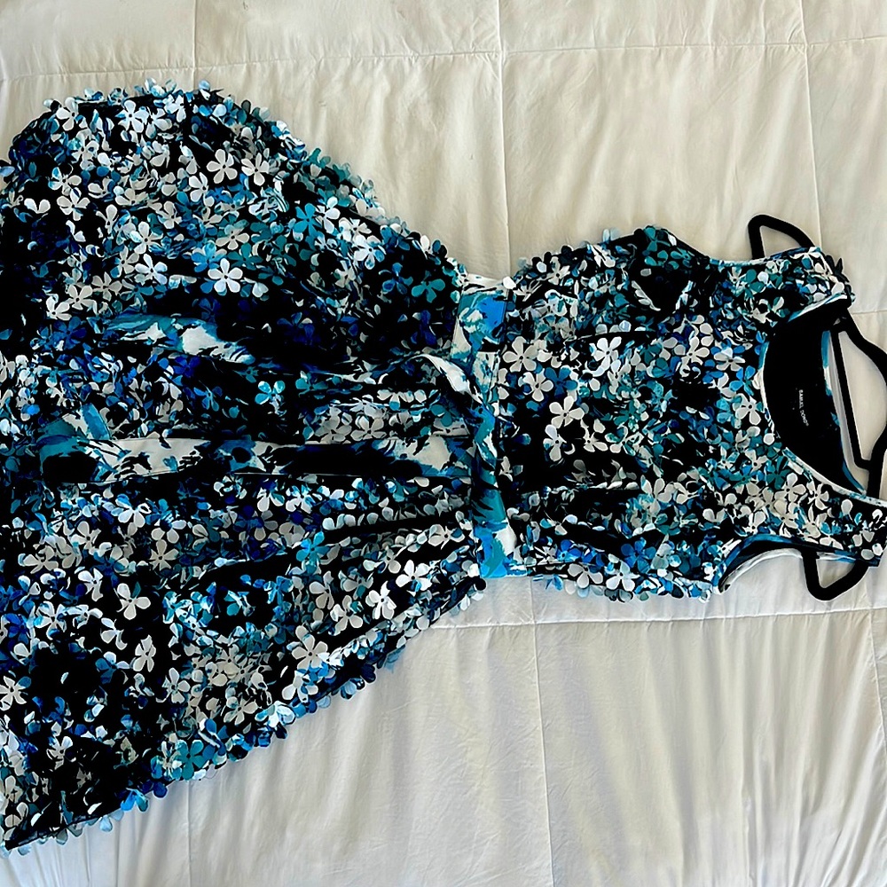 Beautiful Samuel Dong blue and white flower dress